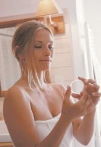 Inelul contraceptiv, o solutie pentru femeile ocupate Inelul contraceptiv, o solutie pentru femeile ocupate