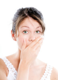 4 riscuri la care te supui dacă stomatologul îţi greşeşte implantul dentar 4 riscuri la care te supui dacă stomatologul îţi greşeşte implantul dentar