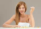 5 vitamine care fac minuni pentru frumuseţea ta