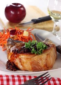 Cotlet de porc cu mere coapte