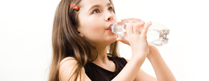 Importanţa hidratării pentru un organism sănătos şi echilibrat