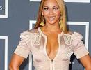 La moda pe covorul rosu de la Premiile Grammy