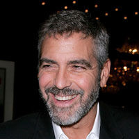 George Clooney, barbat de moda veche