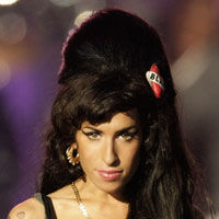 Amy Winehouse vrea gemeni