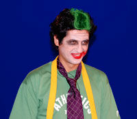 VJ Escu il interpreteaza pe Joker, din pelicula "Batman"