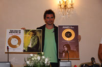 Juanes, disc de platina si disc de aur