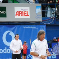 Ilie Nastase si Andrei Pavel au jucat un meci demonstrativ la BCR Open