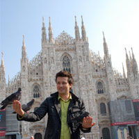 Sistem viziteaza obiective turistice in Italia