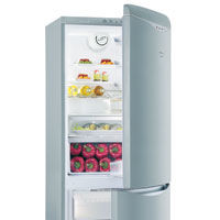 Un frigider pentru intreaga familie, de la Indesit