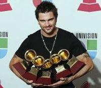 Juanes - favoritul premiilor Latin Grammy