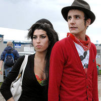 Amy Winehouse: "Nu il las pe Blake sa divorteze"