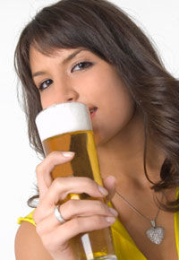 Consumul excesiv de alcool in timpul sarcinii afecteaza creierul copilului