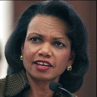 Condoleezza Rice isi publica memoriile