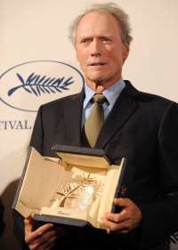 Clint Eastwood recompensat la Cannes