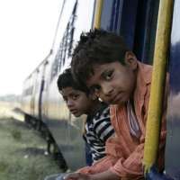 Copiii din "Slumdog Millionaire" primesc locuinte de la guvern