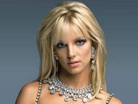 Britney Spears revine pe scena cu turneul "Circus"