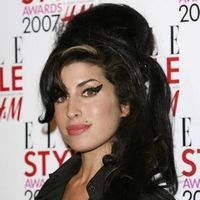 Amy Winehouse vrea casa in Caraibe
