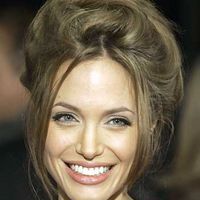 Angelina Jolie, cea mai puternica celebritate
