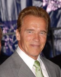 Arnold Schwarzenegger revine pe platoul de filmare