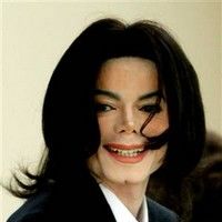Michael Jackson, datornic la coafeza