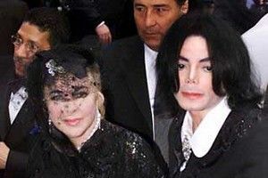 Elizabeth Taylor vrea sa stea langa Michael Jackson