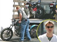 Brad Pitt, implicat intr-un accident de motocicleta