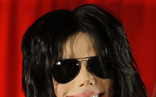 Michael Jackson a castigat 90 de miloane de dolari