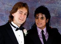 John Branca si John McClain, executorii averii lui Michael Jackson
