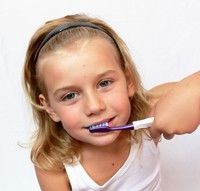 Pasta de dinti pentru copii nu protejeaza suficient