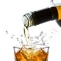 Consumul moderat de alcool e benefic pentru silueta