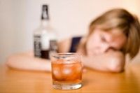 Cum poti trata dependenta de alcool?
