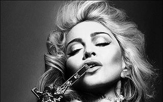 Madonna, intr-un nou pictorial sexy