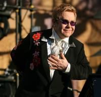 Elton John, cand cuvintele nu pot spune totul...