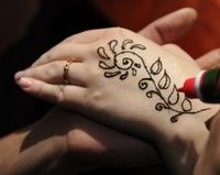 Tatuajele cu henna pot provoca alergii grave