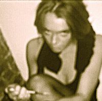 Lindsay Lohan, fotografiată în timp ce se injecta în braţ