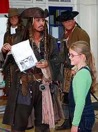 Johnny Depp îndeplineşte dorinţele copiilor