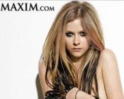 Avril Lavigne, topless în Maxim