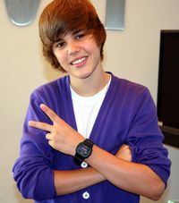 Justin Bieber, investigat pentru că a atacat un băiat de 12 ani