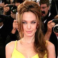 Ungurii din Budapesta au escrocat-o pe Angelina Jolie