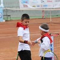 Competiţii de tenis pentru copii