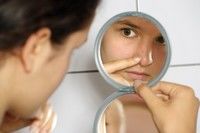9 mituri despre acnee