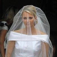 Nuntă la Monaco: 10 rochii pe covorul roşu