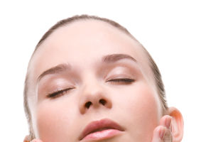 6 secrete ale masajului facial