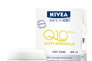 Crema de zi antirid NIVEA VISAGE Q10 Plus