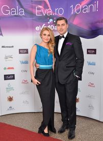 Alina Sorescu şi Alexandru Ciucu, eleganţi pe covorul roşu