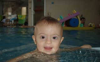 Copiii cu sindrom Down concureaza la Baby Spa