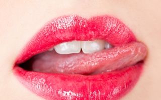 Buzele tale: 6 trucuri ca să le ai catifelate şi nu crăpate