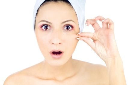 cauze riduri pe fata dispozitiv facial anti-imbatranire