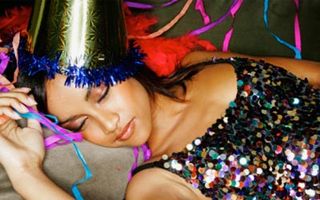 6 trucuri ca să nu te ia somnul în noaptea de Revelion