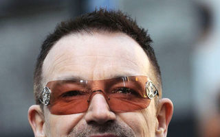 Facebook îl îmbogățește pe Bono